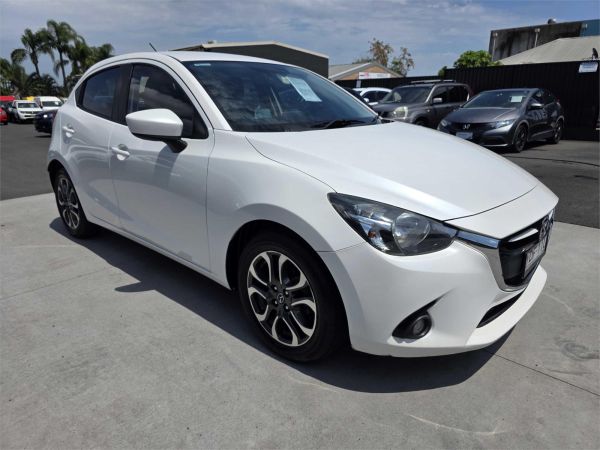2015 Mazda 2 Hatchback DJ2HAA Genki image