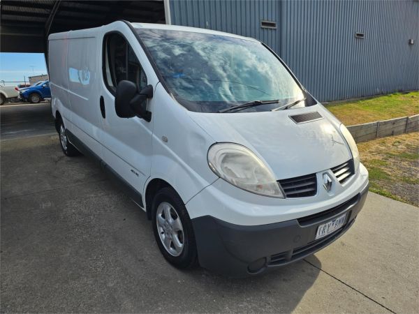 2014 Renault Trafic Van X83 Phase 3 image