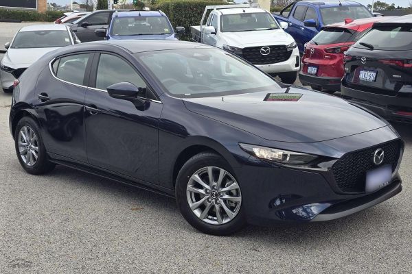 2025 Mazda 3 BP Series G20 Pure image
