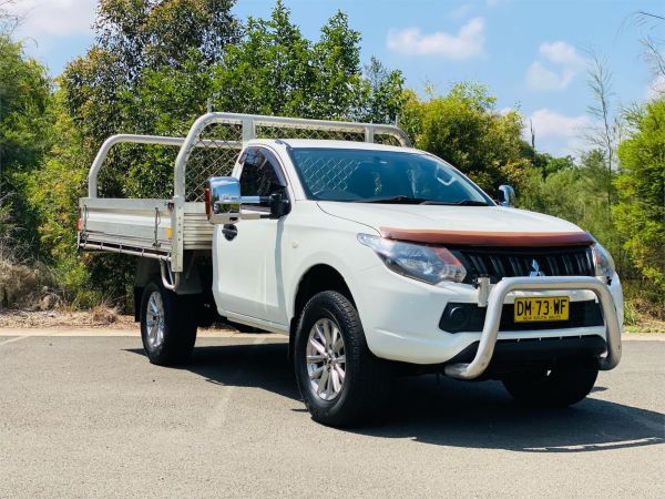 2016 MITSUBISHI TRITON C/CHAS MQ MY17 GLX image