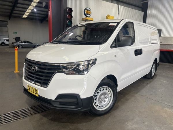 2020 Hyundai iLOAD TQ4 MY20 3S Twin Swing White 5 Speed Automatic Van image