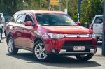 Image for 2014 Mitsubishi Outlander ZJ MY14.5 ES 2WD Red 6 Speed Constant Variable Wagon