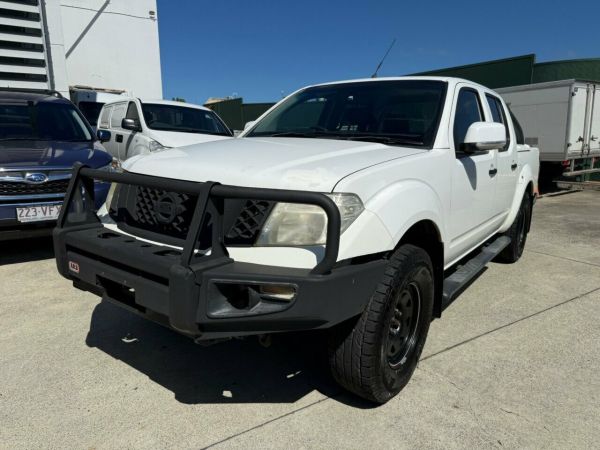 2013 Nissan Navara D40 S6 MY12 ST White 6 Speed Manual Utility image