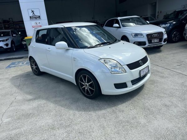 2009 Suzuki Swift RS415 White 4 Speed Automatic Hatchback image