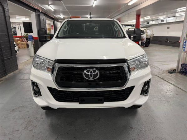 2018 TOYOTA HILUX X CAB C/CHAS GUN126R MY19 SR (4x4) image