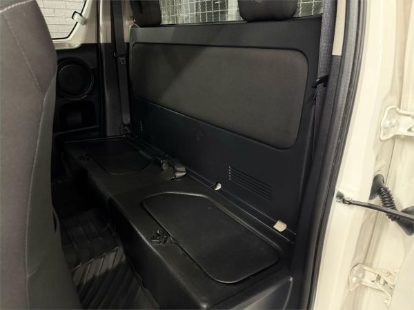 2018 TOYOTA HILUX X CAB C/CHAS GUN126R MY19 SR (4x4) image