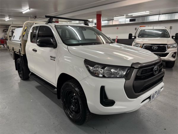 2021 TOYOTA HILUX X CAB C/CHAS GUN126R SR (4x4) image