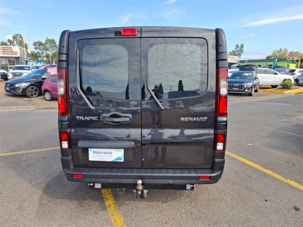 2022 Renault Trafic X82 MY23 Premium image