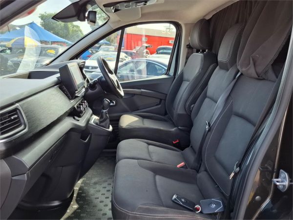 2022 Renault Trafic X82 MY23 Premium image