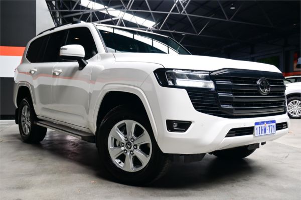 2024 Toyota Landcruiser Wagon FJA300R GXL image