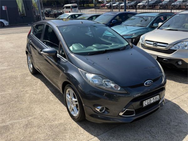 2012 FORD FIESTA 5D HATCHBACK WT ZETEC image