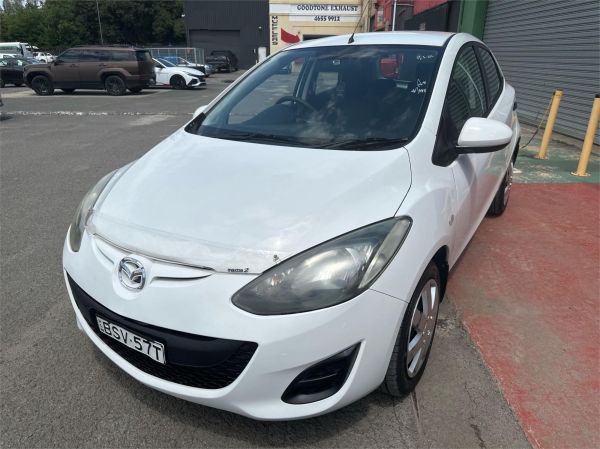 2010 MAZDA MAZDA2 5D HATCHBACK DE MY10 NEO image