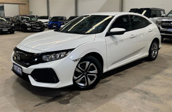 2017 HONDA CIVIC 5D HATCHBACK MY17 VTi image