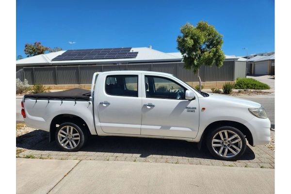 2014 Toyota Hilux Workmate TGN16R Rear Wheel Drive image