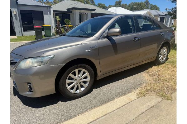 2011 Toyota Camry Hybrid AHV40R image