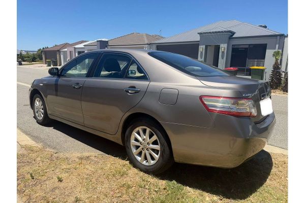 2011 Toyota Camry Hybrid AHV40R image