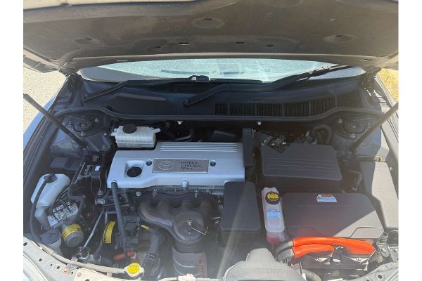 2011 Toyota Camry Hybrid AHV40R image