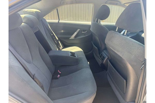 2011 Toyota Camry Hybrid AHV40R image
