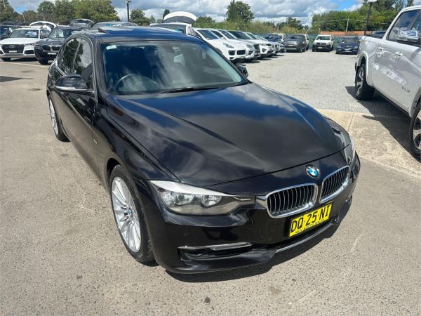 2013 BMW 3 Series Sedan F30 MY1112 320i image