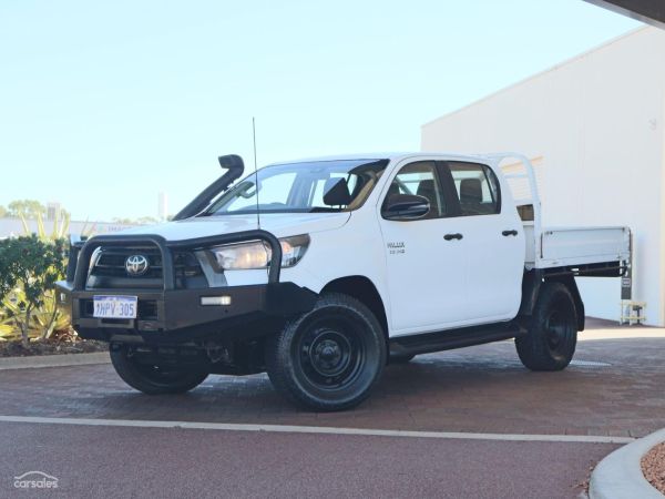 2022 Toyota Hilux SR Auto 4x4 Double Cab image