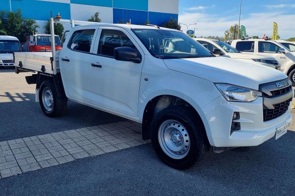 2022 Isuzu D-MAX SX High Ride Rear Wheel Drive image