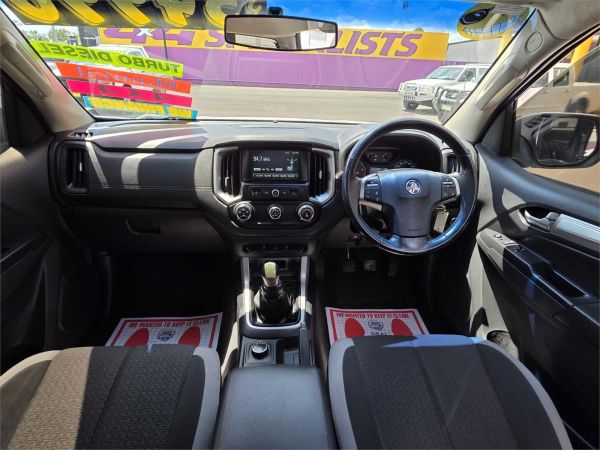 2017 HOLDEN COLORADO CREW C/CHAS RG MY17 LS (4x4) image