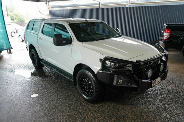 2023 Mazda BT-50 B30E XT (4x4) White 6 Speed Automatic Dual Cab Chassis image