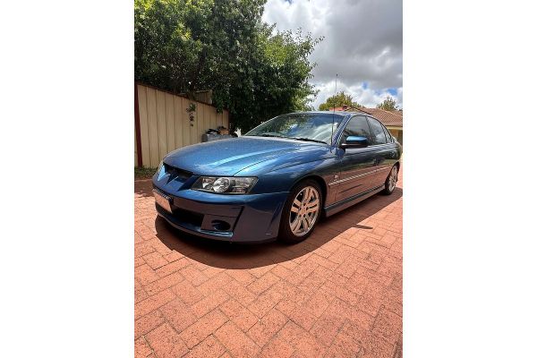 2002 Holden Calais  VY image
