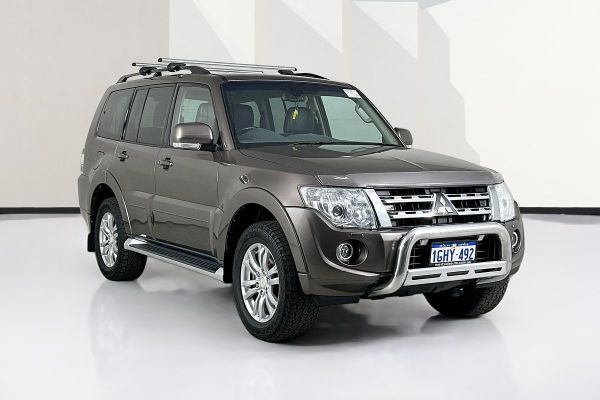 2014 Mitsubishi PAJERO VR-X LWB (4x4) NW MY14 image