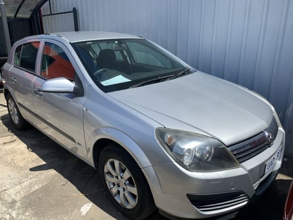 2006 Holden Astra AH MY06 CD Silver 4 Speed Automatic Hatchback image