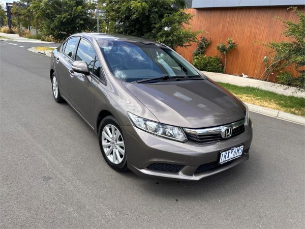 2012 HONDA CIVIC 4D SEDAN MY12 VTi-L image