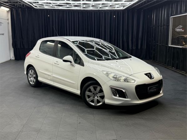 2013 Peugeot 308 Hatchback T7 MY13 Style image