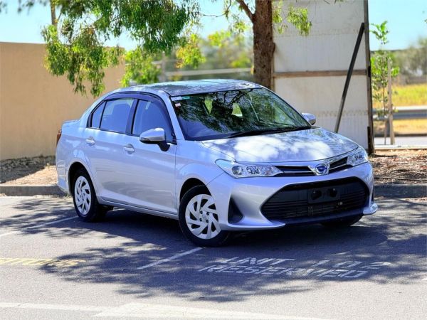 2021 Toyota Corolla Axio Sedan NKE165 Hybrid image