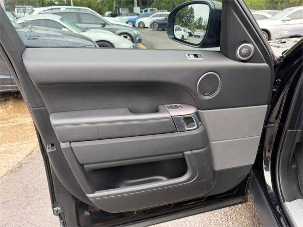2019 Land Rover Range Rover Sport L494 HSE image