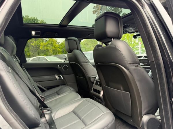 2019 Land Rover Range Rover Sport L494 HSE image
