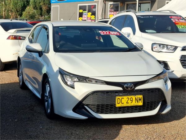 2021 Toyota Corolla Hatchback MZEA12R Ascent Sport image