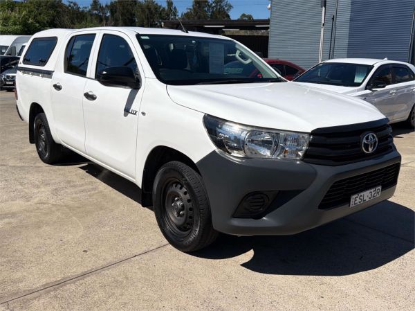 2017 Toyota Hilux Utility TGN121R Workmate image
