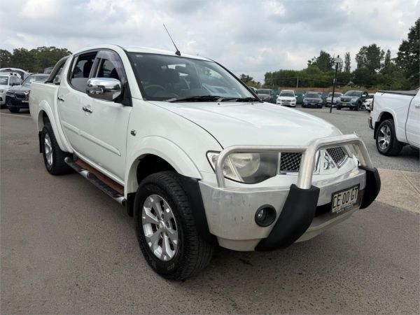 2015 Mitsubishi Triton Utility MN MY15 GLX-R image