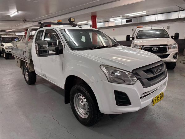 2018 ISUZU D-MAX SPACE C/CHAS TF MY18 SX (4x4) image