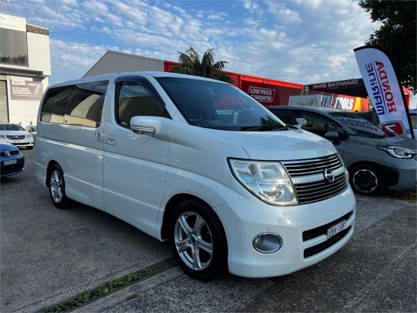 2009 Nissan Elgrand Wagon NE51 Highwaystar image