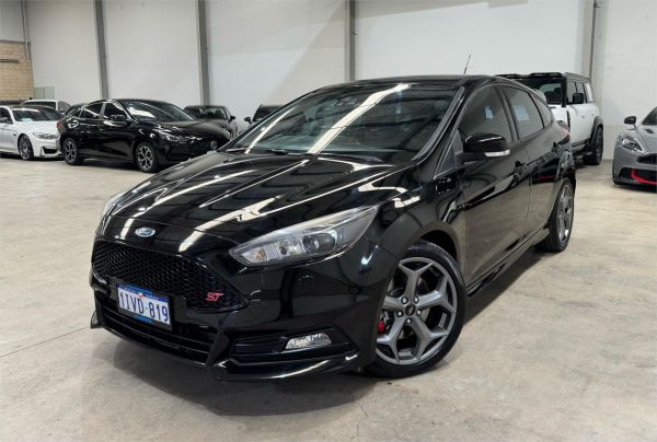 2017 FORD FOCUS 5D HATCHBACK LZ ST2 image