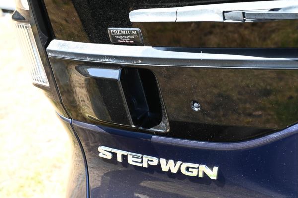 2017 Honda Step Wagon Wagon RP5 Hybrid G EX Honda Sensing image