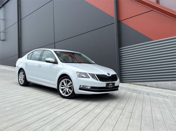2019 SKODA OCTAVIA 4D SEDAN NE MY20 110 TSI BASE image