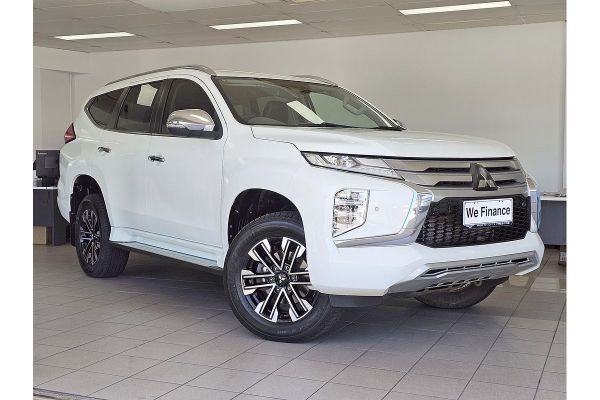 2020 Mitsubishi Pajero Sport Exceed QF image