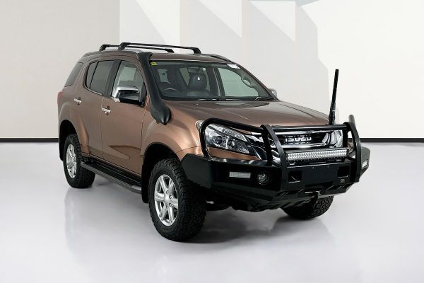 2016 Isuzu MU-X LS-T (4x4) UC MY15.5 image