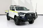 Image for 2025 Toyota HILUX SR (4x4) STEEL WHEELS GUN126R RC 4X4