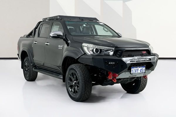 2017 Toyota HILUX SR5 (4x4) GUN126R 4X4 image