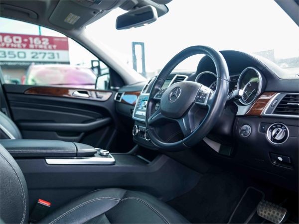 2013 Mercedes-Benz M-Class Wagon W166 ML350 BlueTEC image