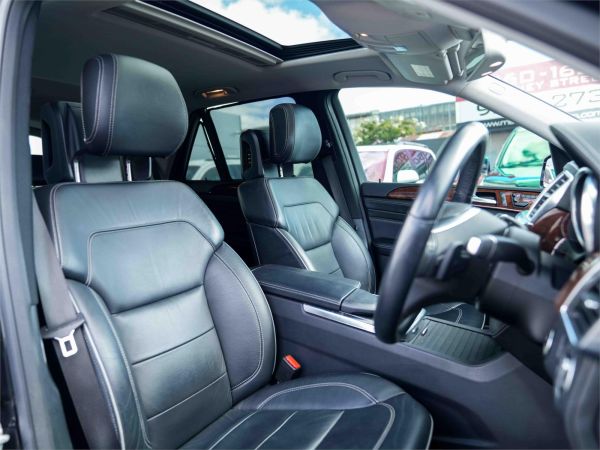 2013 Mercedes-Benz M-Class Wagon W166 ML350 BlueTEC image