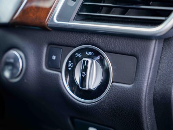 2013 Mercedes-Benz M-Class Wagon W166 ML350 BlueTEC image